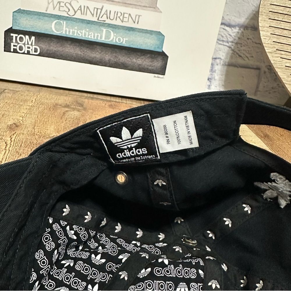Adidas Relaxed Mini Logo Dad Hat - Picture 8 of 8